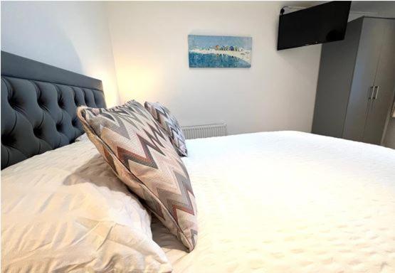 Stunning Beach Front House - Sleeps 6 Pwllheli Bagian luar foto