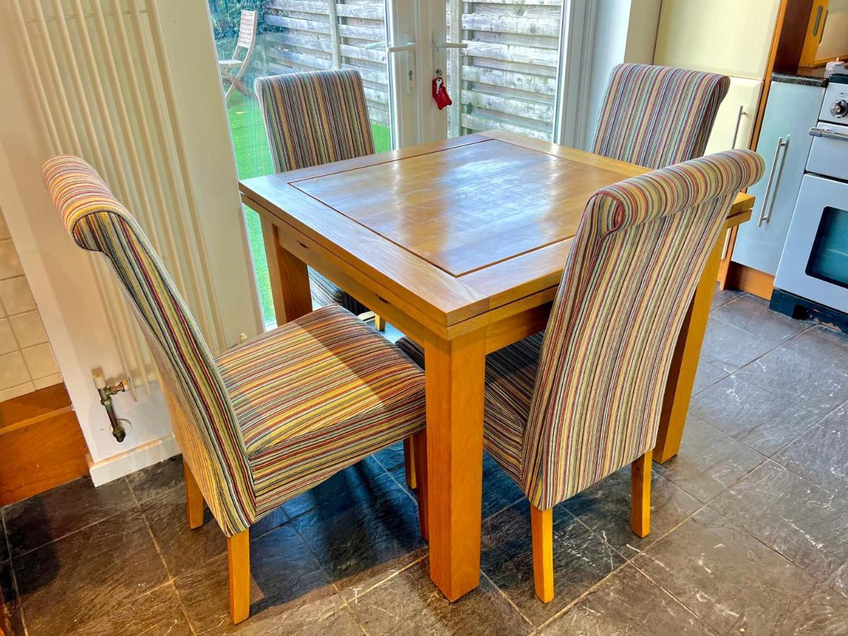 Stunning Beach Front House - Sleeps 6 Pwllheli Bagian luar foto